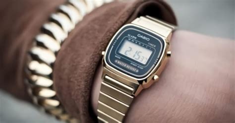 Come cambiare l'ora al Casio .